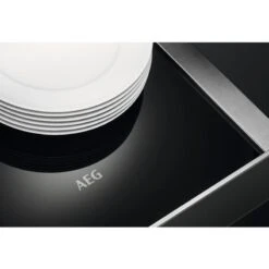 AEG KDE911424M 14cm Warming Drawer - Stainless Steel 16 AEG KDE911424M 14cm Warming Drawer - Stainless Steel -Home Kitchen aeg kde911424m platles on inner drawer top view