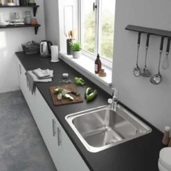 Hansgrohe Focus M42 Single Lever Kitchen Mixer Tap 150 With Pull-Out Spout Single Spray Mode - Chrome - 71814000 -Home Kitchen h a hansgrohe 71814000 lifestyle3