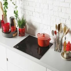 Hoover H500 HI642CWIFITT 60cm Induction Hob - Black Glass -Home Kitchen h o hoover hi642cwifitt lifestyle1