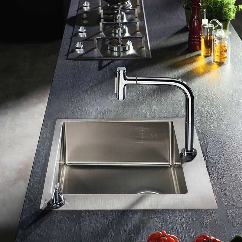 Hansgrohe Metris Select M71 2-Hole Single Lever Kitchen Tap Mixer 200 With Pull-Out Spray & Sbox 2 Spray Modes - Chrome - 73818000 6 Hansgrohe Metris Select M71 2-Hole Single Lever Kitchen Tap Mixer 200 With Pull-Out Spray & Sbox 2 Spray Modes - Chrome - 73818000 - Image 4