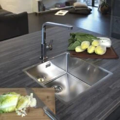 Reginox New York 40 X 40 Elite Integrated Sink - NEW YORK 40X40 L 9 Reginox New York 40 X 40 Elite Integrated Sink - NEW YORK 40X40 L -Home Kitchen newyork4040 lifestyle