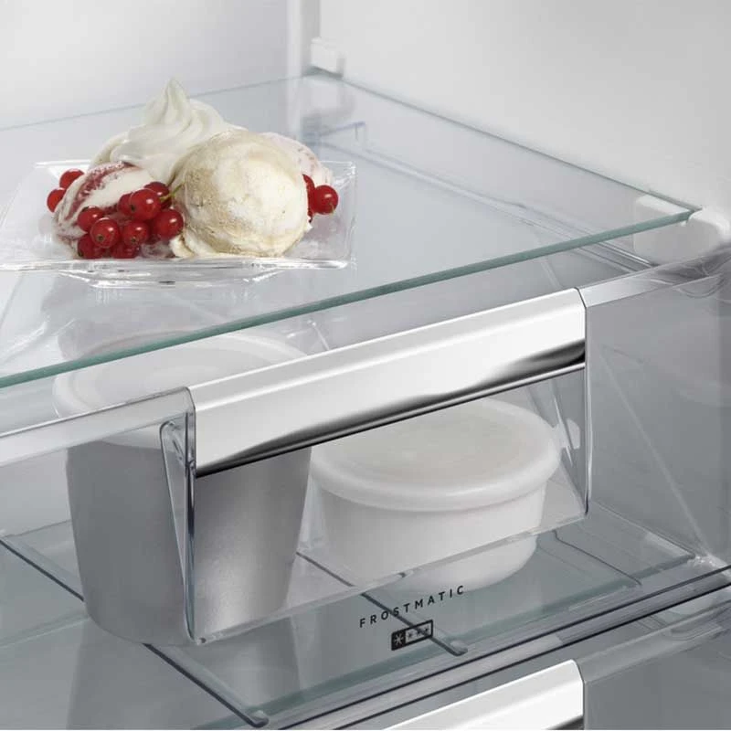 AEG SCB718F3LS Built In 50/50 Low Frost Fridge Freezer - White 4 AEG SCB718F3LS Built In 50/50 Low Frost Fridge Freezer - White - Image 2